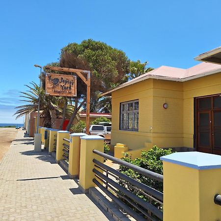Japie'S Yard Wanderer'S Inn Swakopmund Exterior photo