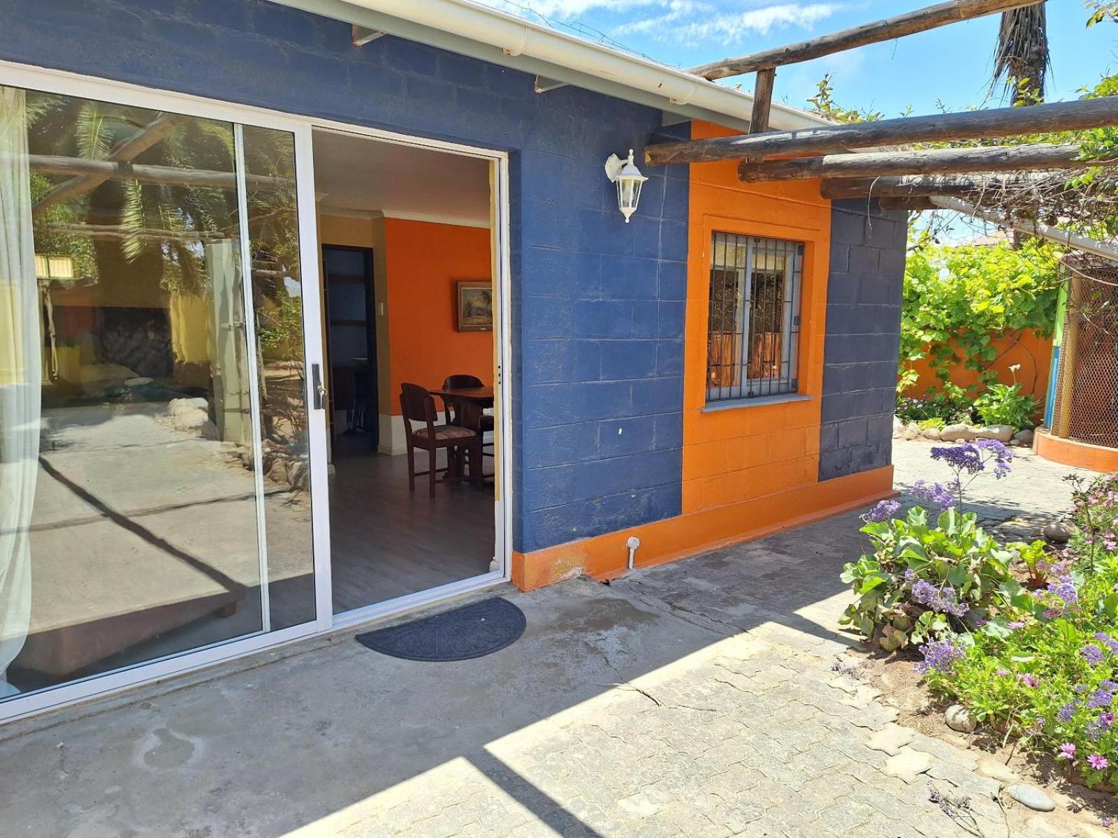 Japie'S Yard Wanderer'S Inn Swakopmund Exterior photo